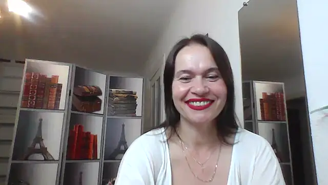 Selena Moo online show from 06-13-26, 09:18