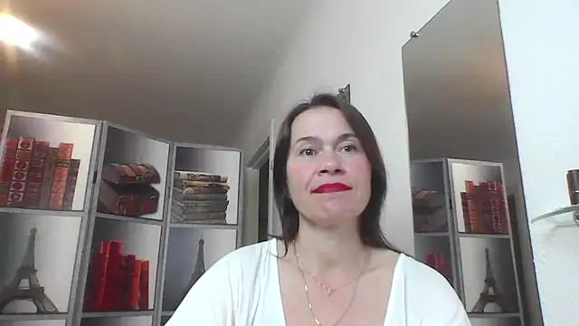 Selena Moo online show from 06-04-26, 03:06