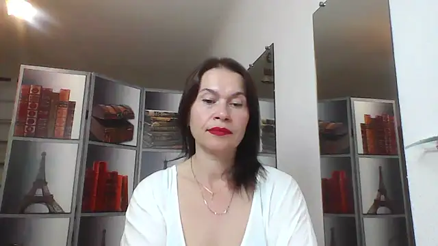 Selena Moo online show from 06-19-26, 09:26