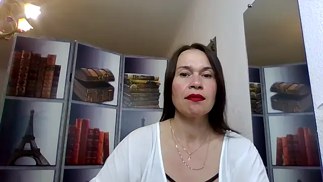 Selena Moo online show from 05-06-26, 08:18