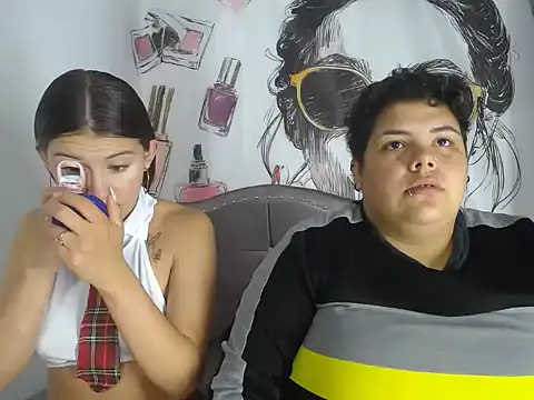 Play girls  online show from 03-20-26, 10:44