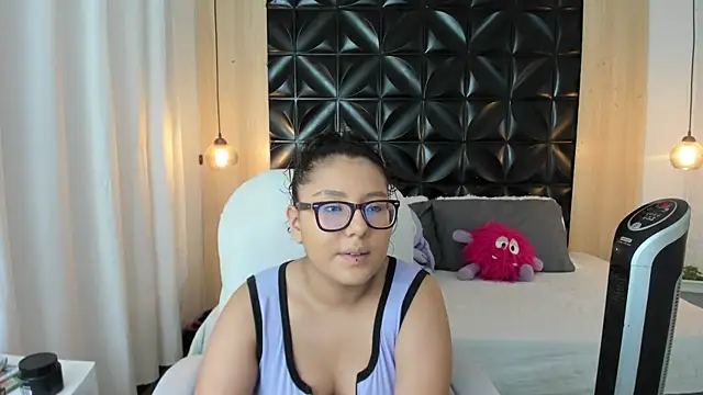 Rapthalia  online show from 04-15-26, 11:16