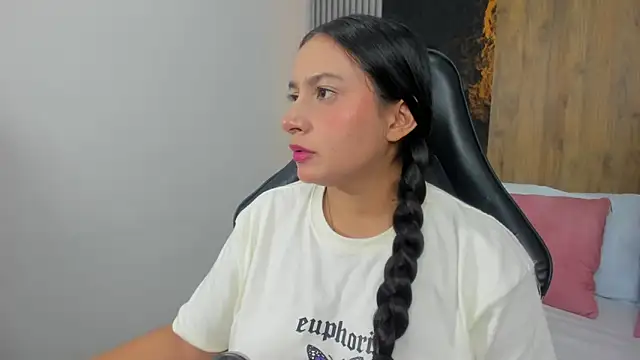kira relish online show from 05-08-26, 12:42