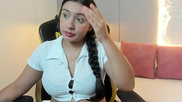 kira relish online show from 06-10-26, 11:22