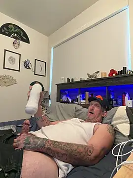 bilateralBKamputee online show from 03-22-26, 08:21