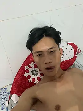 Nguyencuong1999 online show from 04-01-26, 10:27