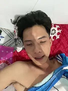 Nguyencuong1999 online show from 04-14-26, 10:26