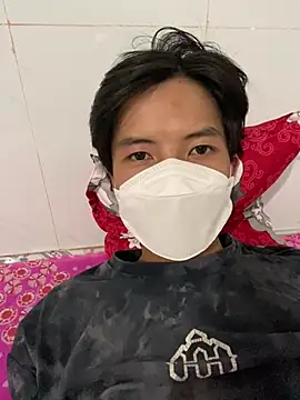 Nguyencuong1999 online show from 03-21-26, 04:35