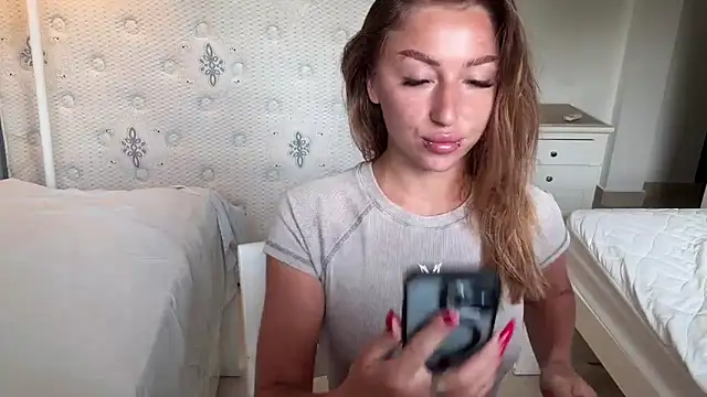 ViviGoddess online show from 04-07-26, 12:07