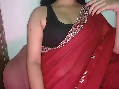 Snapshot of urvashi_rai chatting on 07-03-26, 01:50 urvashi rai online show from 07-03-26, 01:50