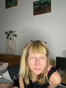 MatureKim online show from 05-11-26, 06:49
