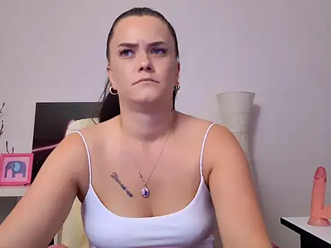 Snapshot of NicolSparkleX chatting on 05-06-26, 06:17 NicolSparkleX online show from 05-06-26, 06:17