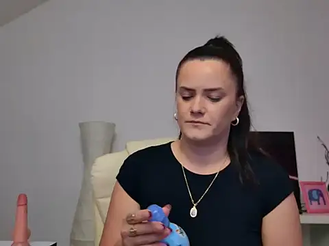 NicolSparkleX online show from 05-20-26, 06:43