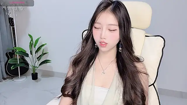Yukiy8877 online show from 03-28-26, 10:22