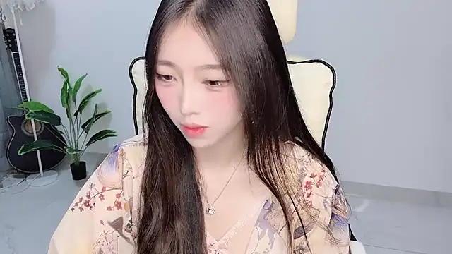 Yukiy8877 online show from 04-05-26, 10:33