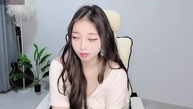 Yukiy8877 online show from 03-26-26, 10:07
