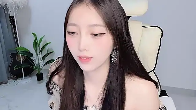 Yukiy8877 online show from 04-10-26, 10:55
