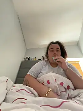 Khloeross online show from 05-08-26, 10:19