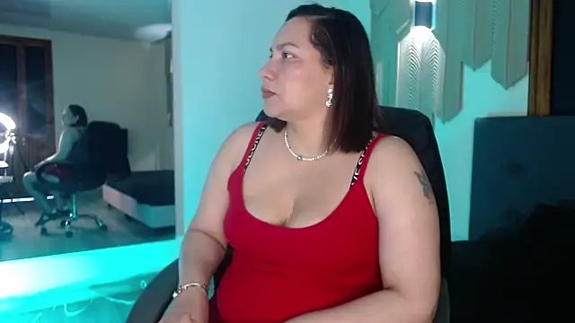 mia coral1 online show from 04-11-26, 10:24
