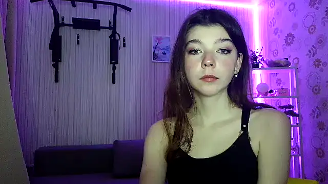 Your Little Sophie online show from 03-22-26, 10:44