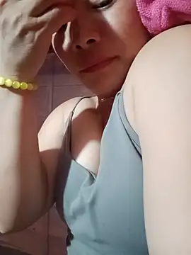 Snapshot of -Bangi- chatting on 06-23-26, 05:27 -Bangi- online show from 06-23-26, 05:27