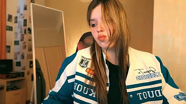 Chloe Rozzy online show from 03-20-26, 02:29