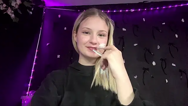 LiziSweet online show from 03-21-26, 03:49