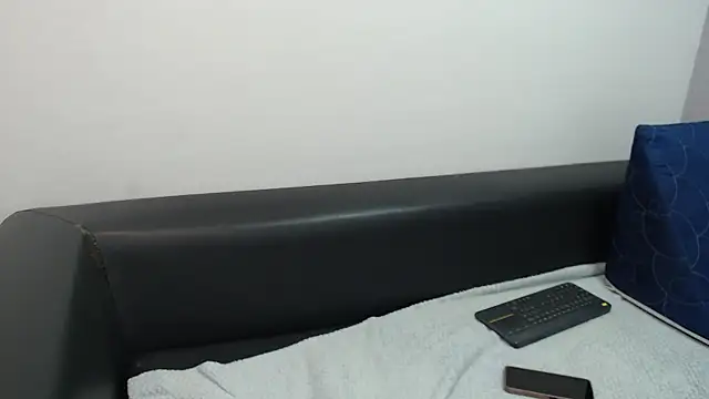 dafne kim online show from 05-07-26, 01:03
