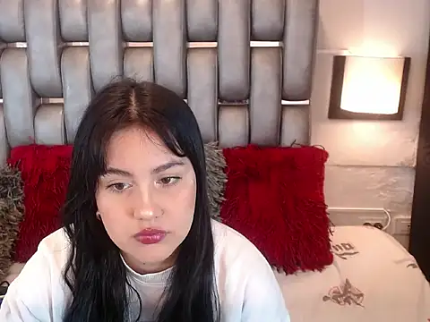 Sofiia Vega  online show from 04-18-26, 11:45