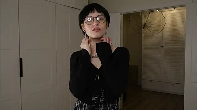 Snapshot of RubieNibbs chatting on 03-27-26, 07:59 RubieNibbs online show from 03-27-26, 07:59