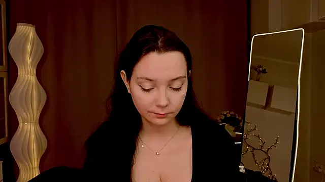 KaraNeagle online show from 04-07-26, 06:15
