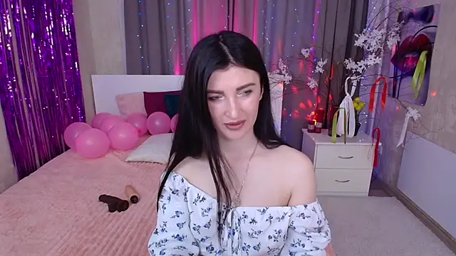 Snapshot of EvelinCuper_ chatting on 06-28-26, 05:36 EvelinCuper online show from 06-28-26, 05:36