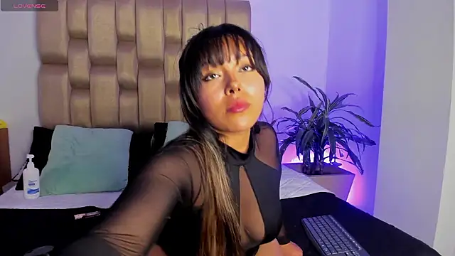 Snapshot of dasharoose chatting on 03-26-26, 08:40 dasharoose online show from 03-26-26, 08:40