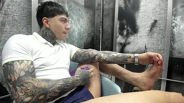 Gury tattoo online show from 05-23-26, 02:16