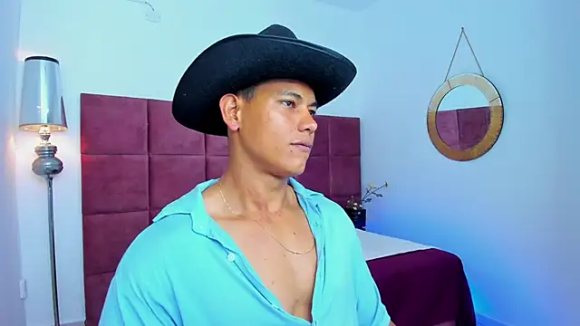 Snapshot of LORD_HERAKLES chatting on 03-26-26, 05:39 LORD HERAKLES online show from 03-26-26, 05:39