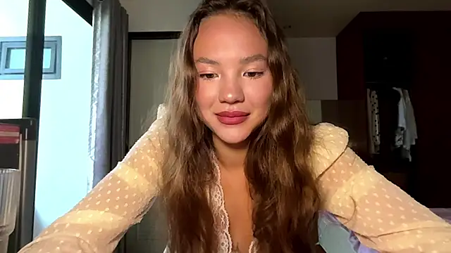 kamila 18 french online show from 04-05-26, 02:18