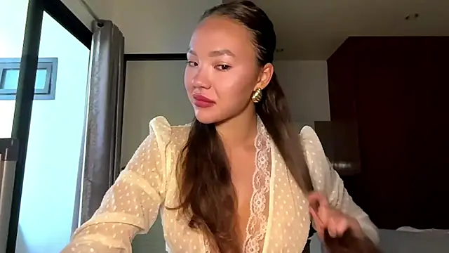 kamila 18 french online show from 04-06-26, 02:29