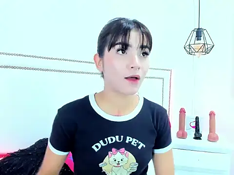 emma-sandoval online show from 05-31-26, 07:14