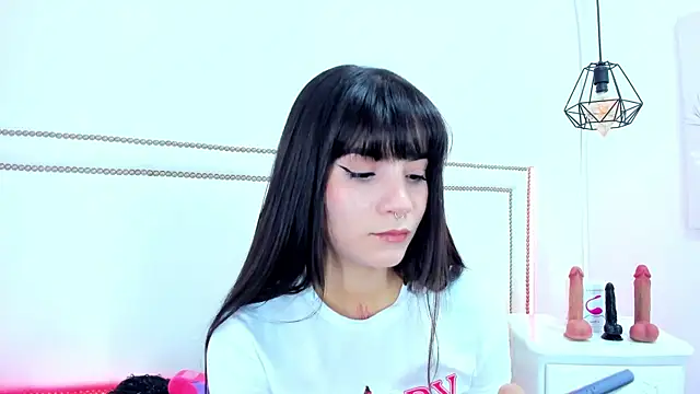 emma-sandoval online show from 05-22-26, 04:38