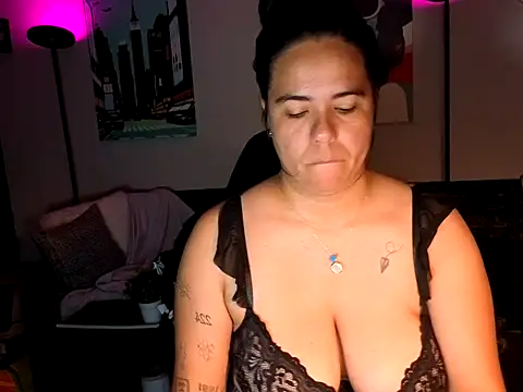 HannaJonns online show from 04-18-26, 07:11