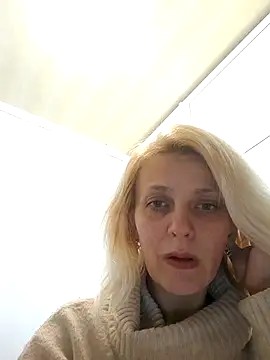 MiaLove183 online show from 04-03-26, 01:39