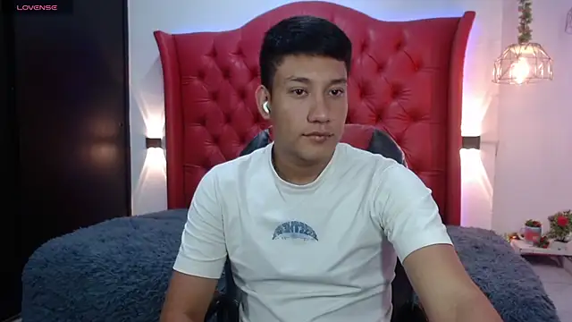 DominantBoy4 online show from 05-15-26, 09:13