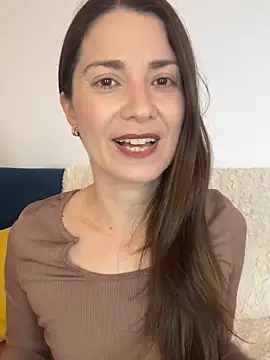 natashakinski online show from 04-20-26, 06:42
