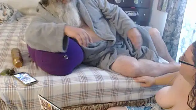 DaddyandMuffin online show from 03-27-26, 09:27