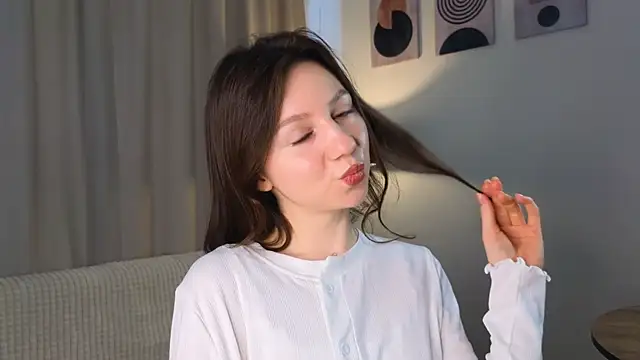 Snapshot of nikatiny chatting on 03-26-26, 04:11 nikatiny online show from 03-26-26, 04:11