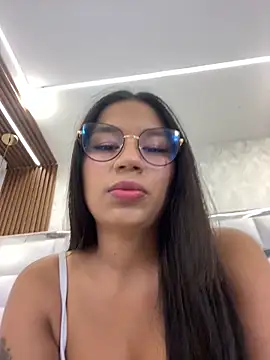 Snapshot of breenda01 chatting on 03-25-26, 10:30 breenda01 online show from 03-25-26, 10:30