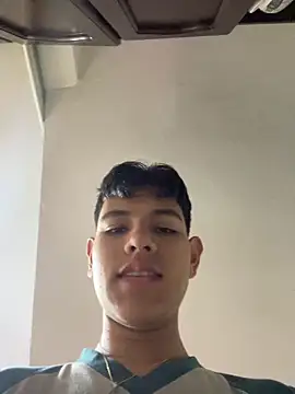 Snapshot of juanma759 chatting on 06-17-26, 04:39 juanma759 online show from 06-17-26, 04:39