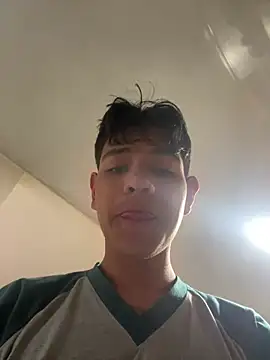 Snapshot of juanma759 chatting on 07-16-26, 11:40 juanma759 online show from 07-16-26, 11:40