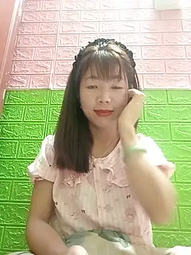 AmyLinee01 online show from 06-10-26, 05:30