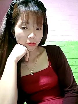 AmyLinee01 online show from 04-27-26, 05:33